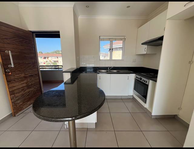 2 BEDROOM APARTMENT TO LET IN SHEFFIELD BEACH